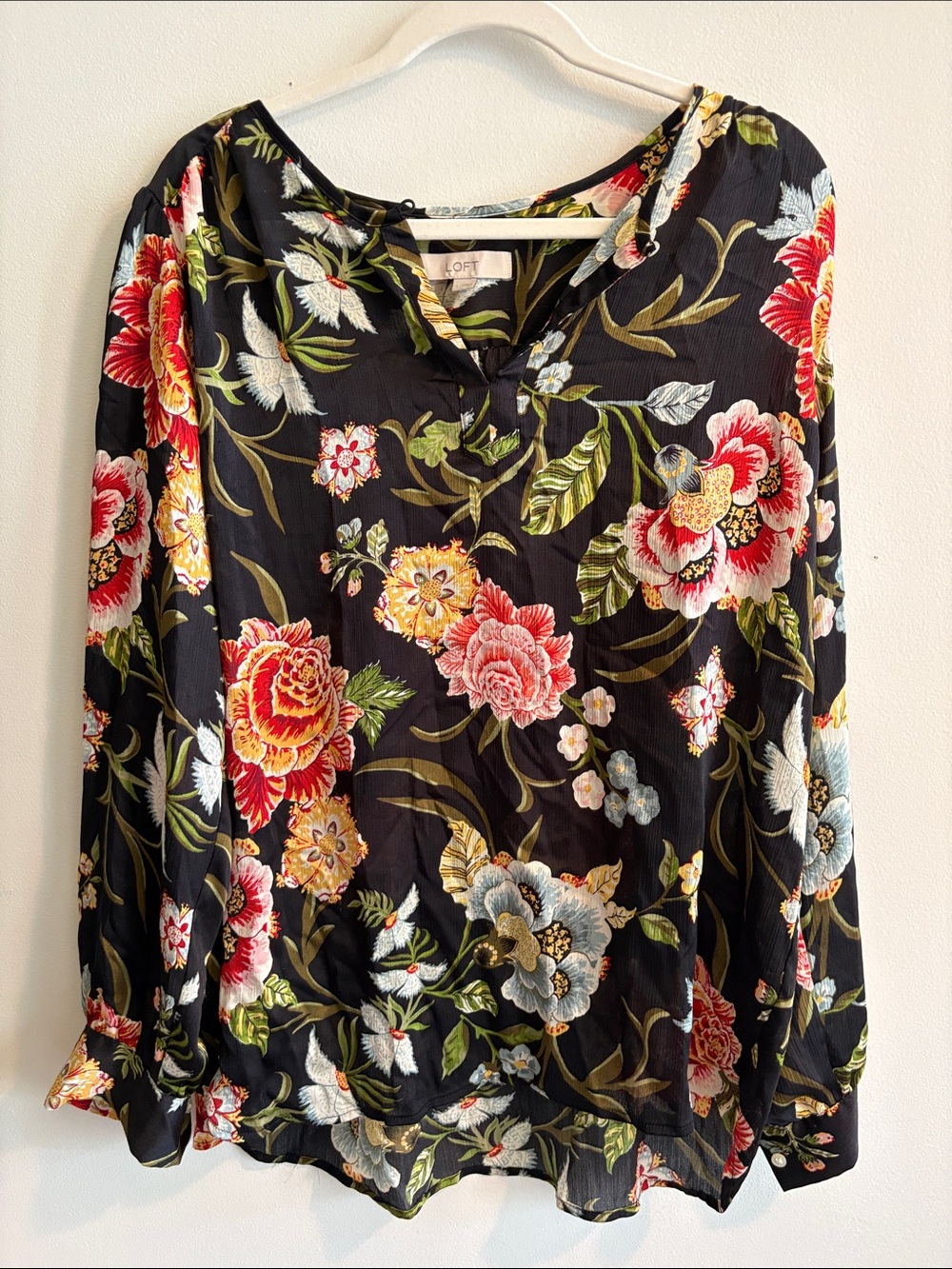 LOFT Black Floral Long-Sleeve V-Neck Blouse